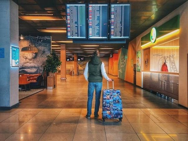 Quelle est la différence entre une valise rigide et une valise souple ?