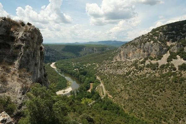 Quels sont les atouts séjour en camping du village vacances Ruoms Ardèche du Club ?