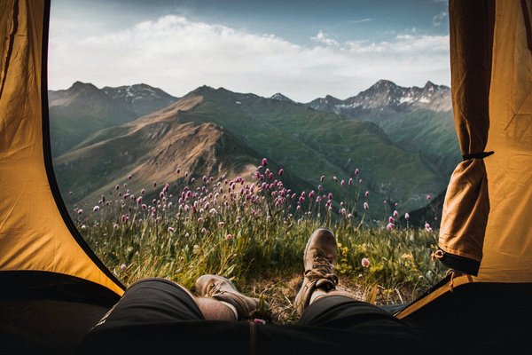 Quels sont les avantages et les inconvénients des clubs ou villages vacances des Gorges du Tarn ?