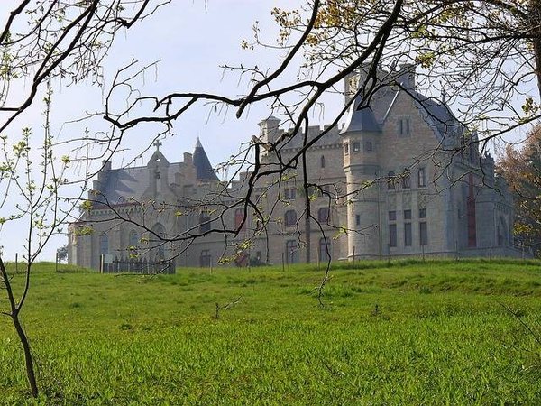 Les meilleurs spots où camper à Hendaye et ses environs : Guide complet
